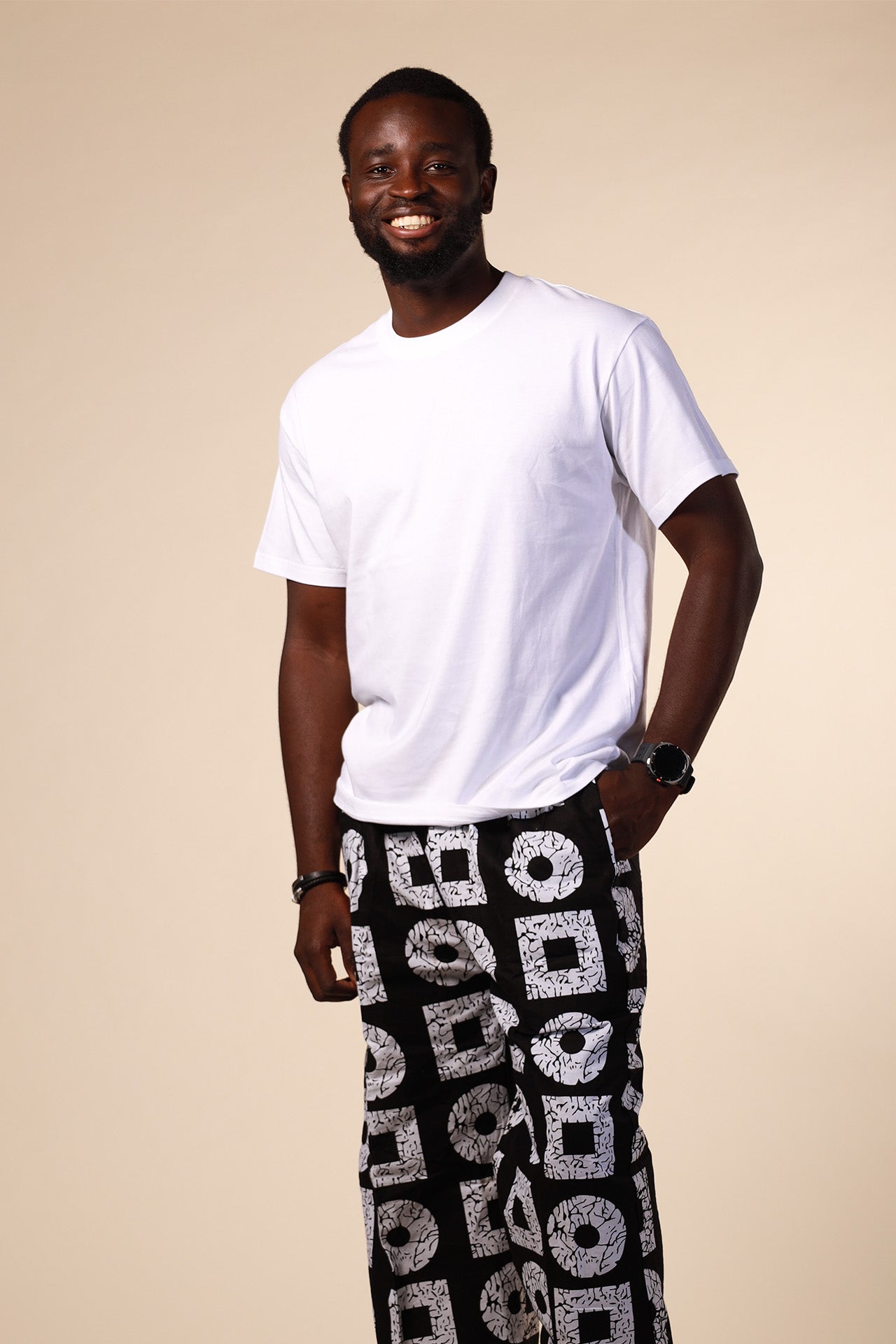 White T-Shirt - Ibrahim - Classic Fit